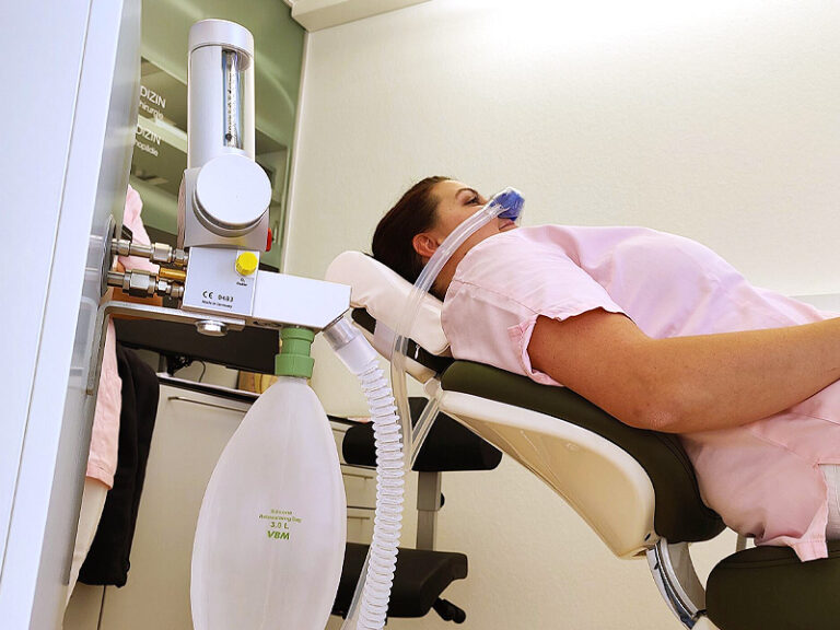 Lachgassedierung in der Praxis Dr. Egli