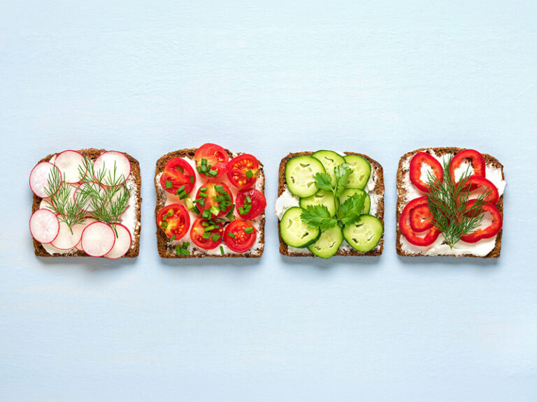 Brot mit gesundem Gemüse, Thema Kauen, Tag der Zahngesundheit 2026